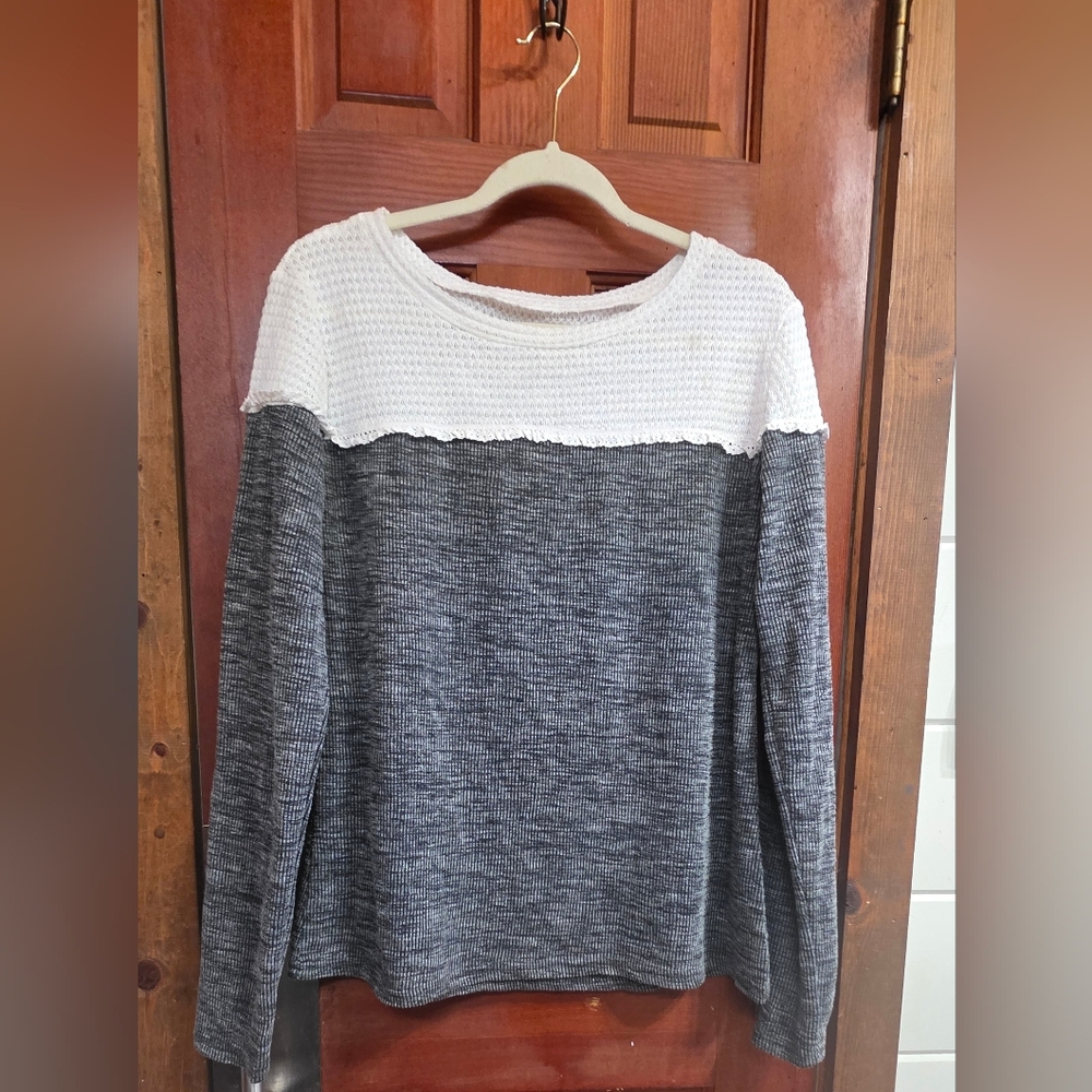 Gray and White Long Sleeve Sweater